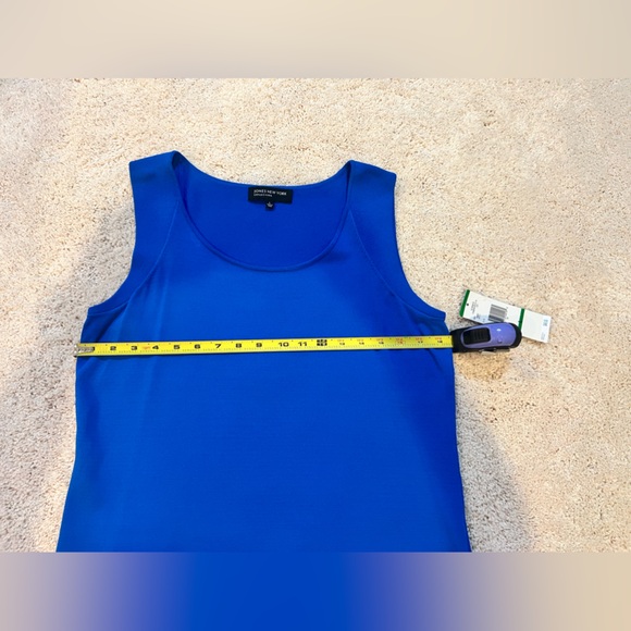 Jones New York sleeveless top. Bright blue. Size large. New with tags - Picture 4 of 8